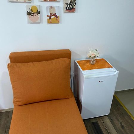 Omis Rooms Pancevo Bagian luar foto